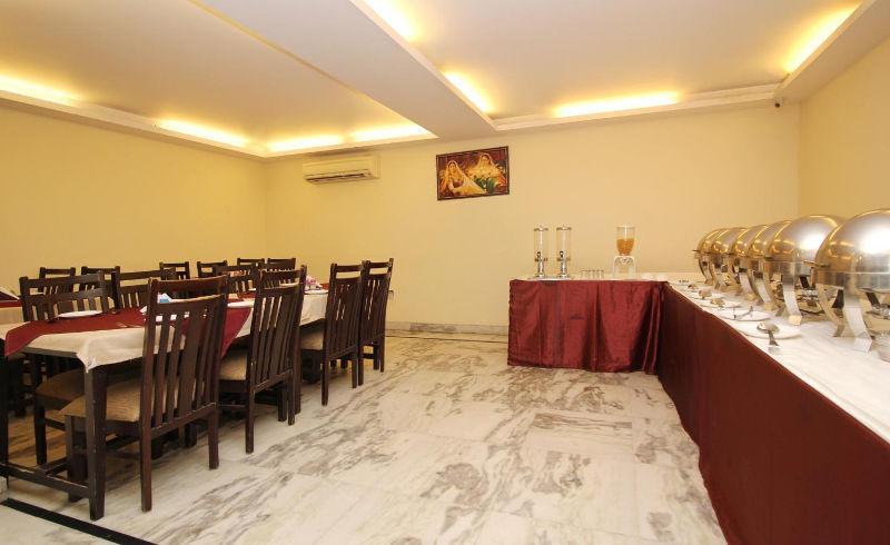 Hotel Kyron Делі Екстер'єр фото