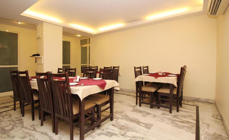 Hotel Kyron Делі Екстер'єр фото