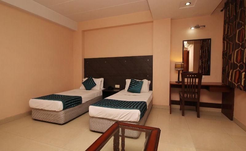 Hotel Kyron Делі Екстер'єр фото