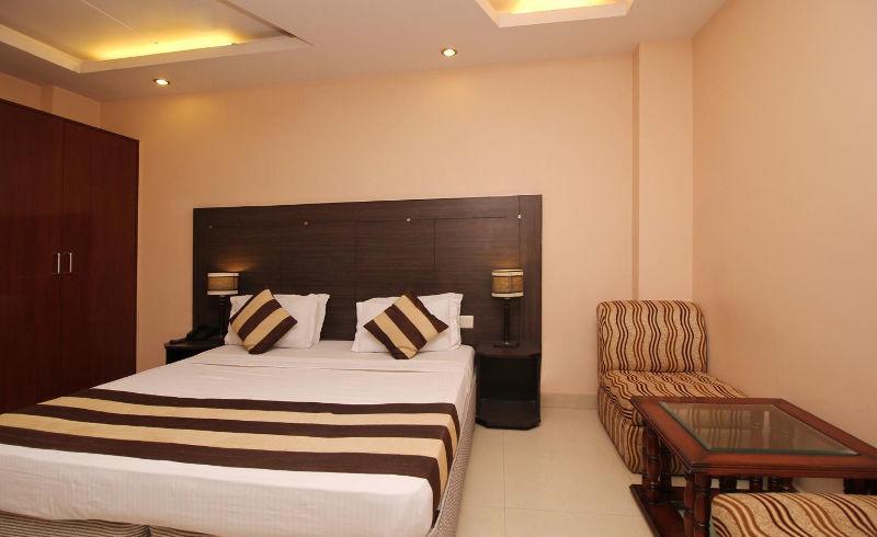 Hotel Kyron Делі Екстер'єр фото